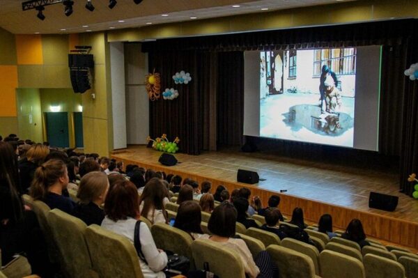 Московское кино в школе официальный сайт проект