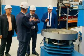 Министр образования Оренбургской области осмотрел Южноуральский арматурный завод