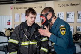Почти 60 школьников приняли участие в экскурсии в пожарно-спасательную часть №11 ООО «Транснефть – Балтика»