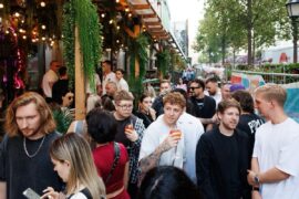 В Москве открылся бар Summer Punch — летний поп-ап от Сергея Орлова и Александра Пичугина